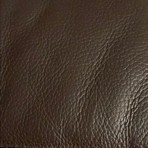 Meet your Posher, Edmonda